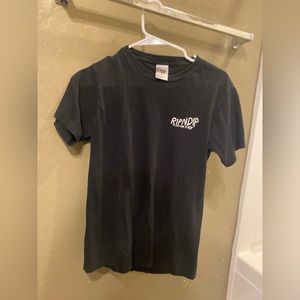 Ripndip shirt with back decal. Cat shirt.